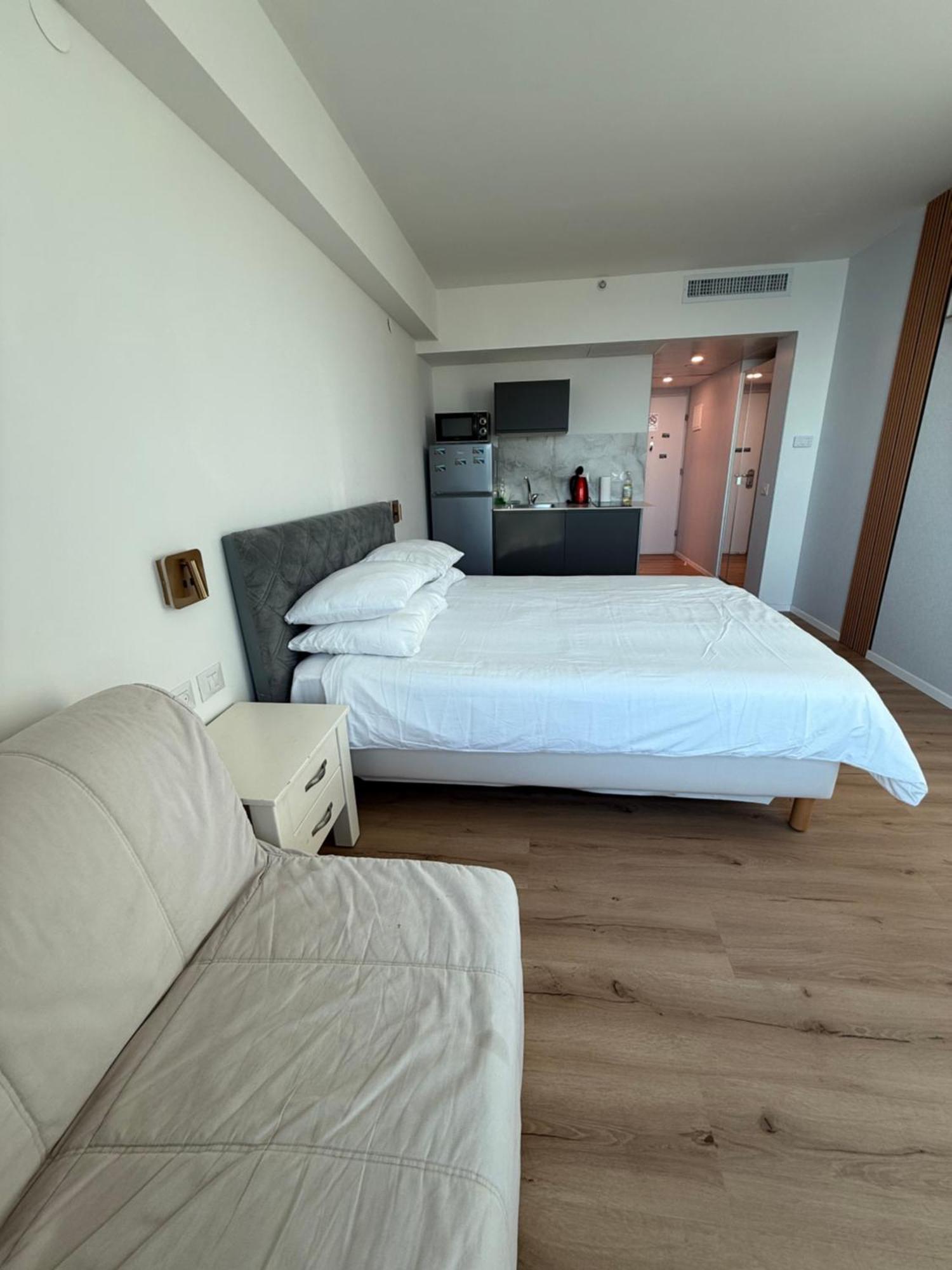 Netanya Seaview Aparthotel Exterior photo