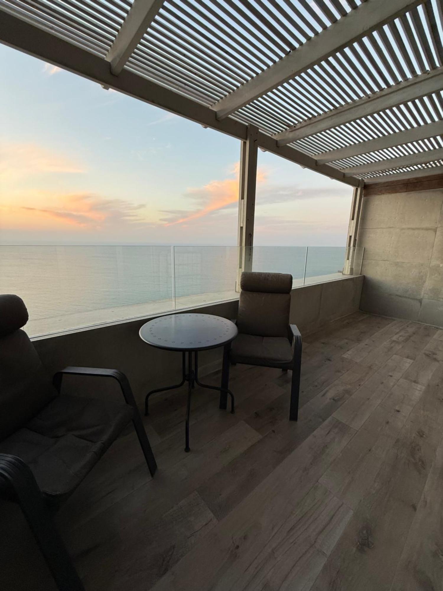 Netanya Seaview Aparthotel Exterior photo